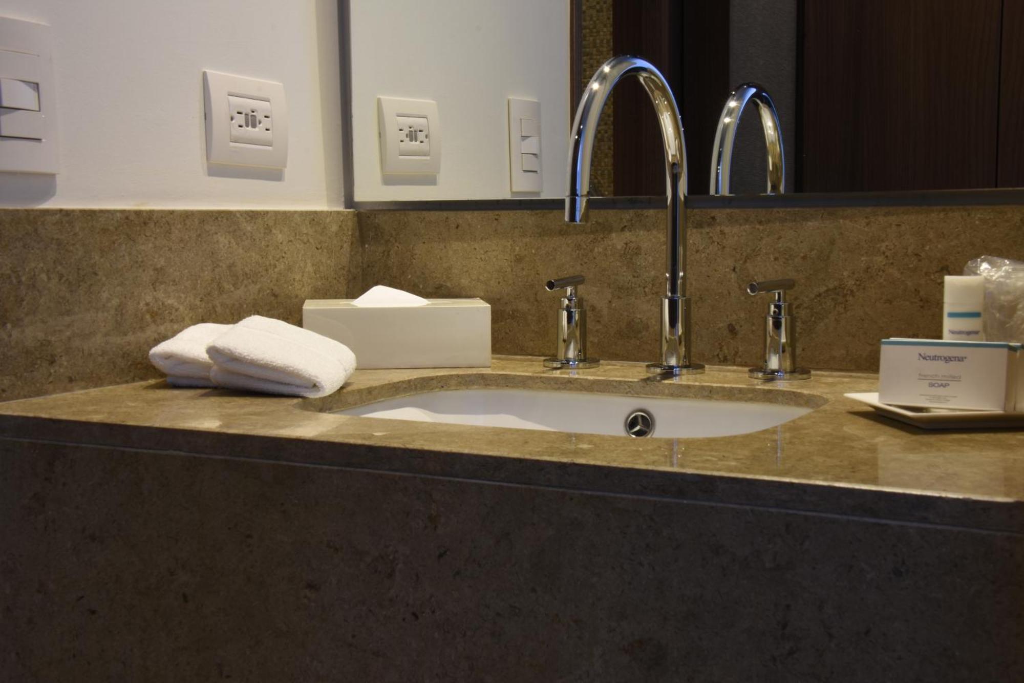 Hampton By Hilton Bogota Usaquen Exteriör bild