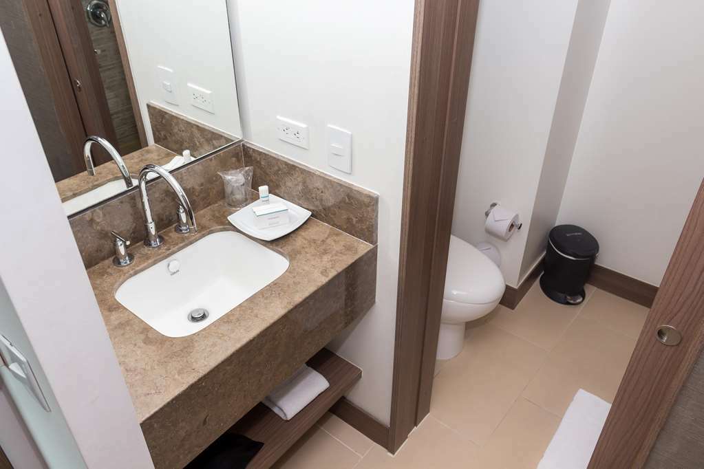 Hampton By Hilton Bogota Usaquen Rum bild